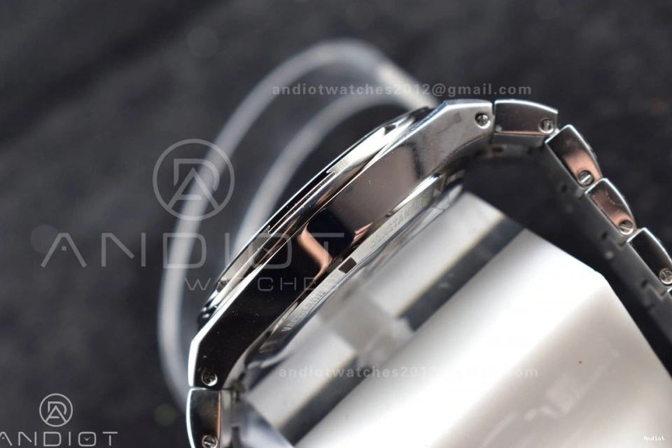 Silver 4500V Best Overseas Dial 924 SS 1:1 ZF TravelReady SS on Bracelet Edition A 0704